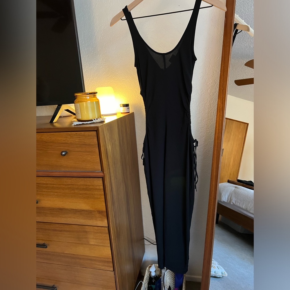 H&M Dress - Picture 2 of 7
